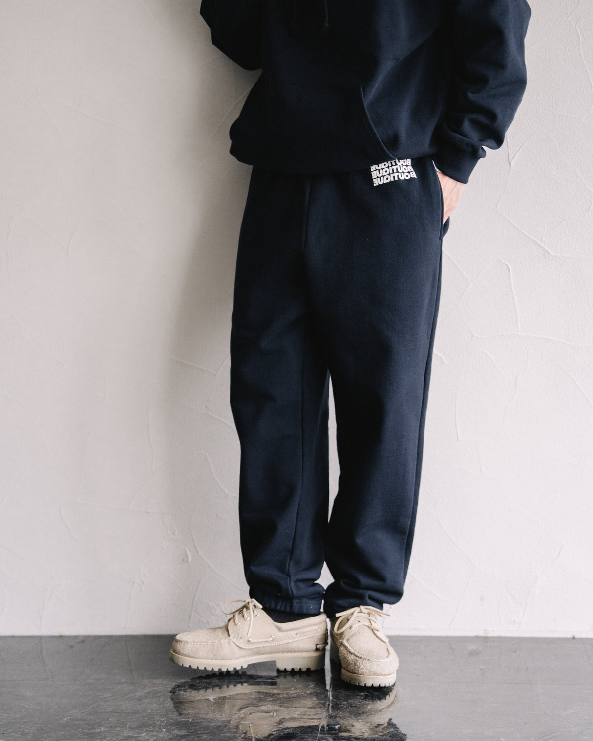 BOUTIQUE SWEAT PANTS NAVY（ブティックスウェットパンツネイビー）｜ONLINE BOUTIQUE（オンラインブティック）