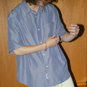 BOUTIQUE SHORT SLEEVE BOX SHIRT NAVY STRIPE（ブティックショートスリーブボックスシャツネイビーストライプ）｜ONLINE BOUTIQUE（オンラインブティック）