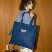 BOUTIQUE FABRIC TOTE BAG NAVY（ブティックファブリックトートバッグネイビー）｜ONLINE BOUTIQUE（オンラインブティック）