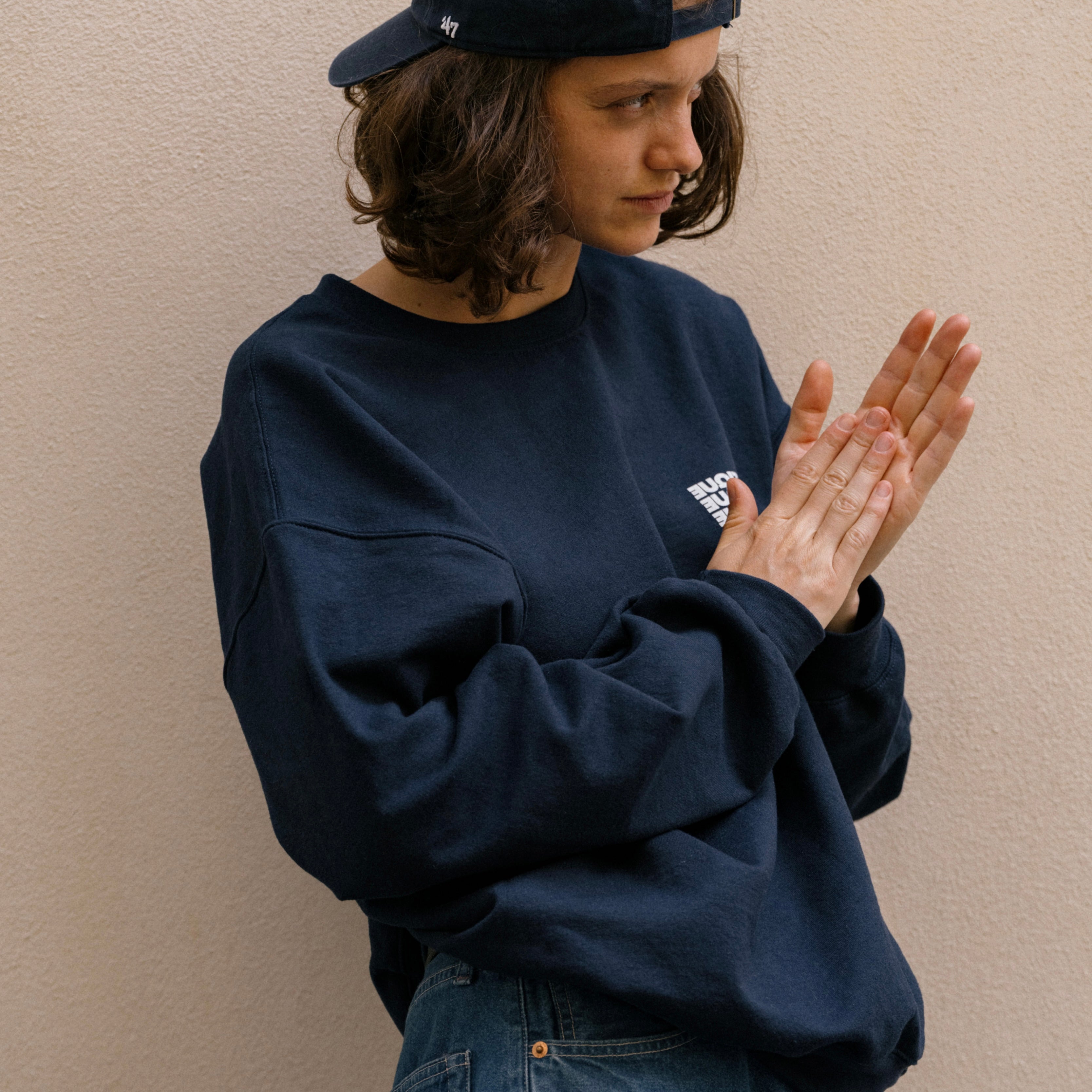 BOUTIQUE CREW NECK SWEAT NAVY（ブティッククルーネックスウェットネイビー）｜ONLINE BOUTIQUE（オンラインブティック）