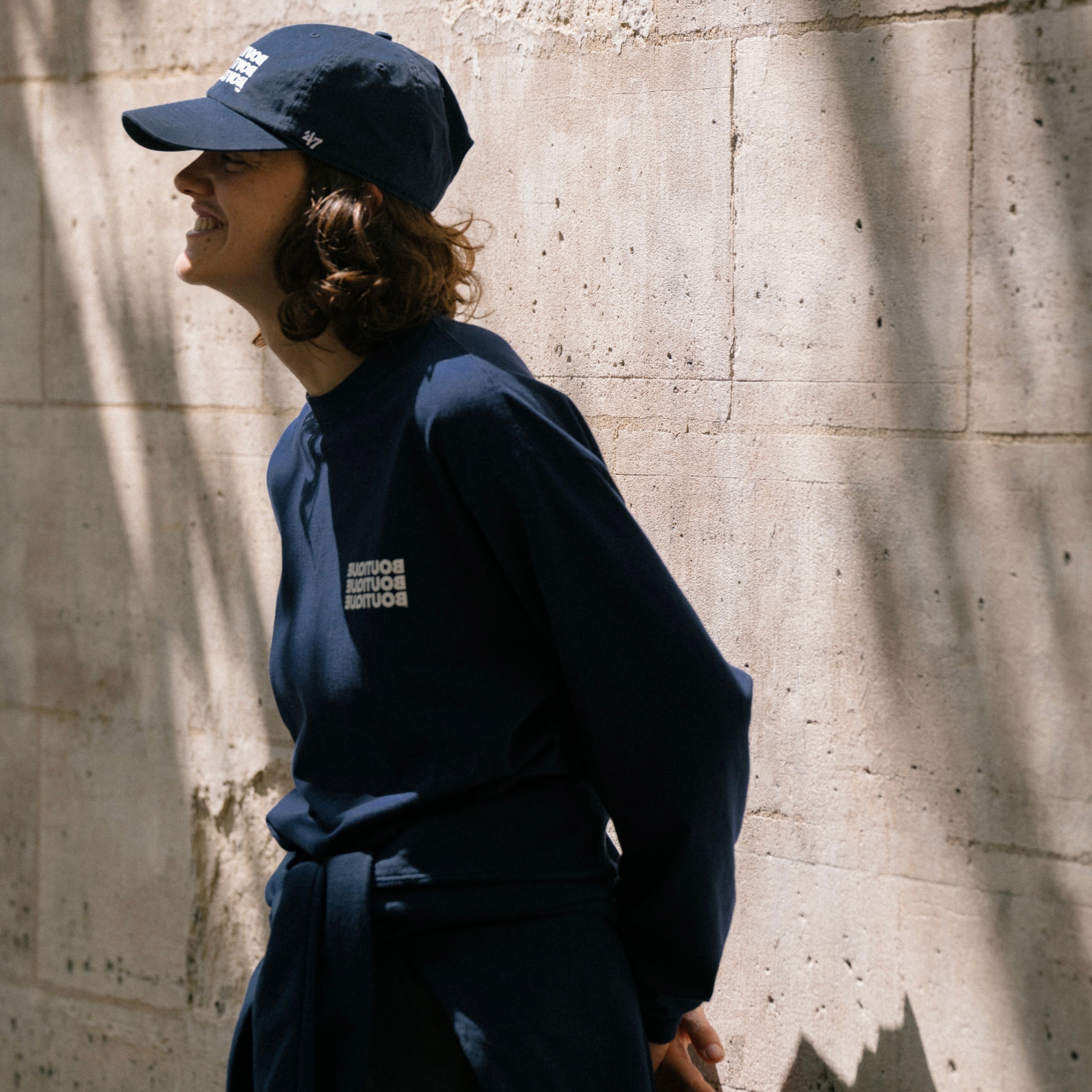 BOUTIQUE L/S TEE NAVY（ブティックロングスリーブTシャツネイビー）｜ONLINE BOUTIQUE（オンラインブティック）