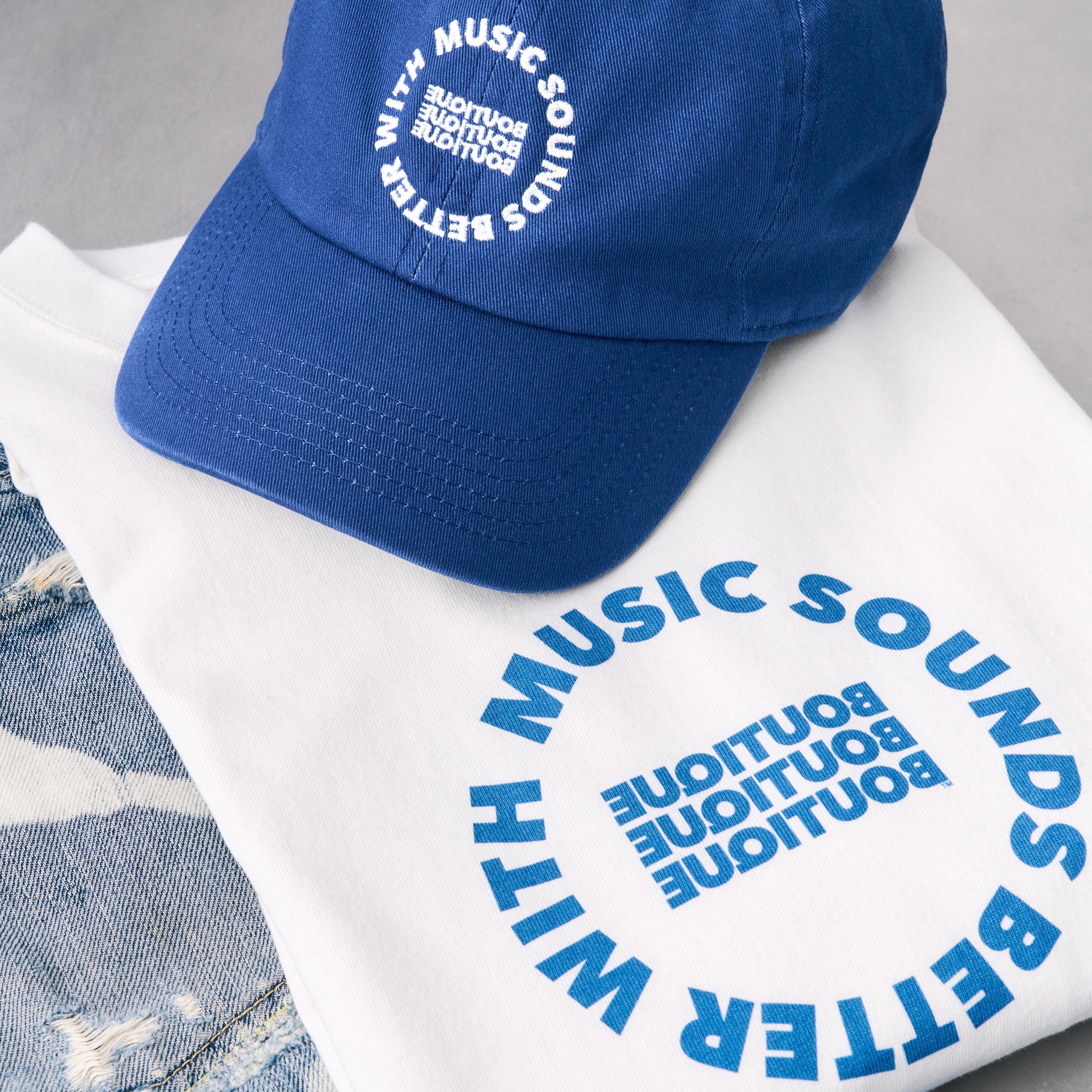 MUSIC SOUNDS BETTER WITH BOUTIQUE TEE WHITE（ミュージックサウンドベターウィズブティックTシャツホワイトホワイト）｜ONLINE BOUTIQUE（オンラインブティック）