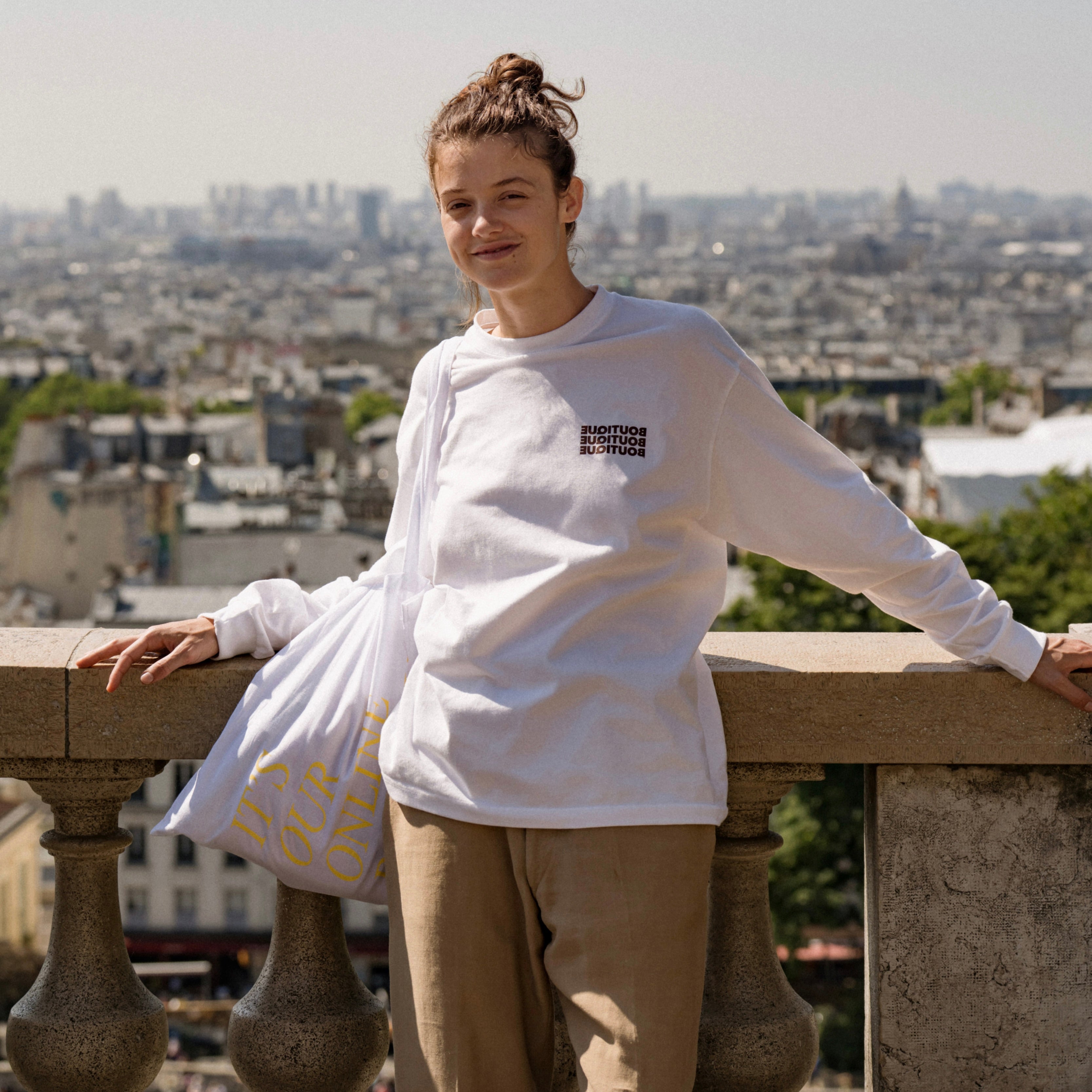 BOUTIQUE L/S TEE WHITE & BROWN（ブティックロングスリーブTシャツホワイト＆ブラウン）｜ONLINE BOUTIQUE（オンラインブティック）