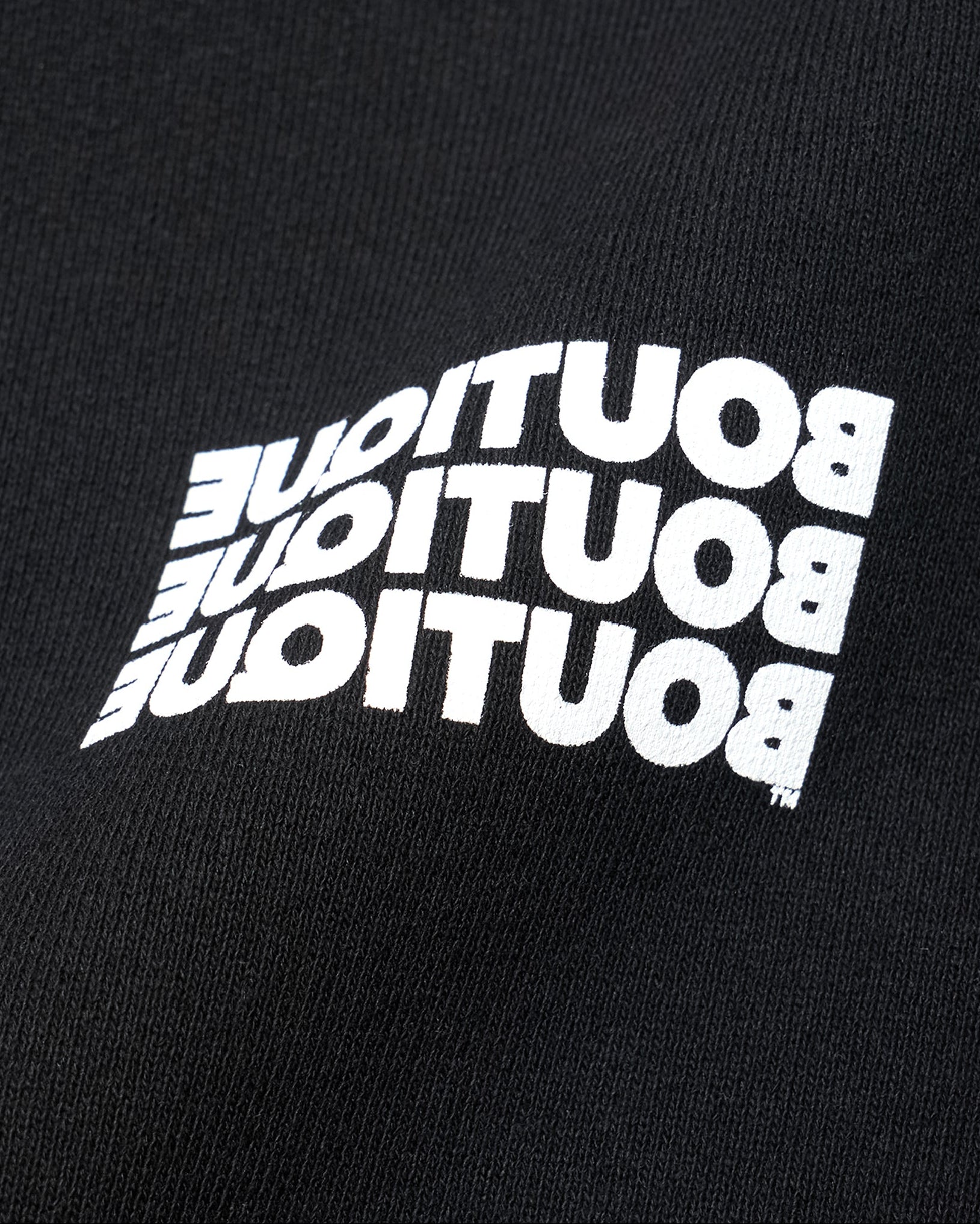 BOUTIQUE CREW NECK SWEAT BLACK（ブティッククルーネックスウェットブラック）｜ONLINE BOUTIQUE（オンラインブティック）