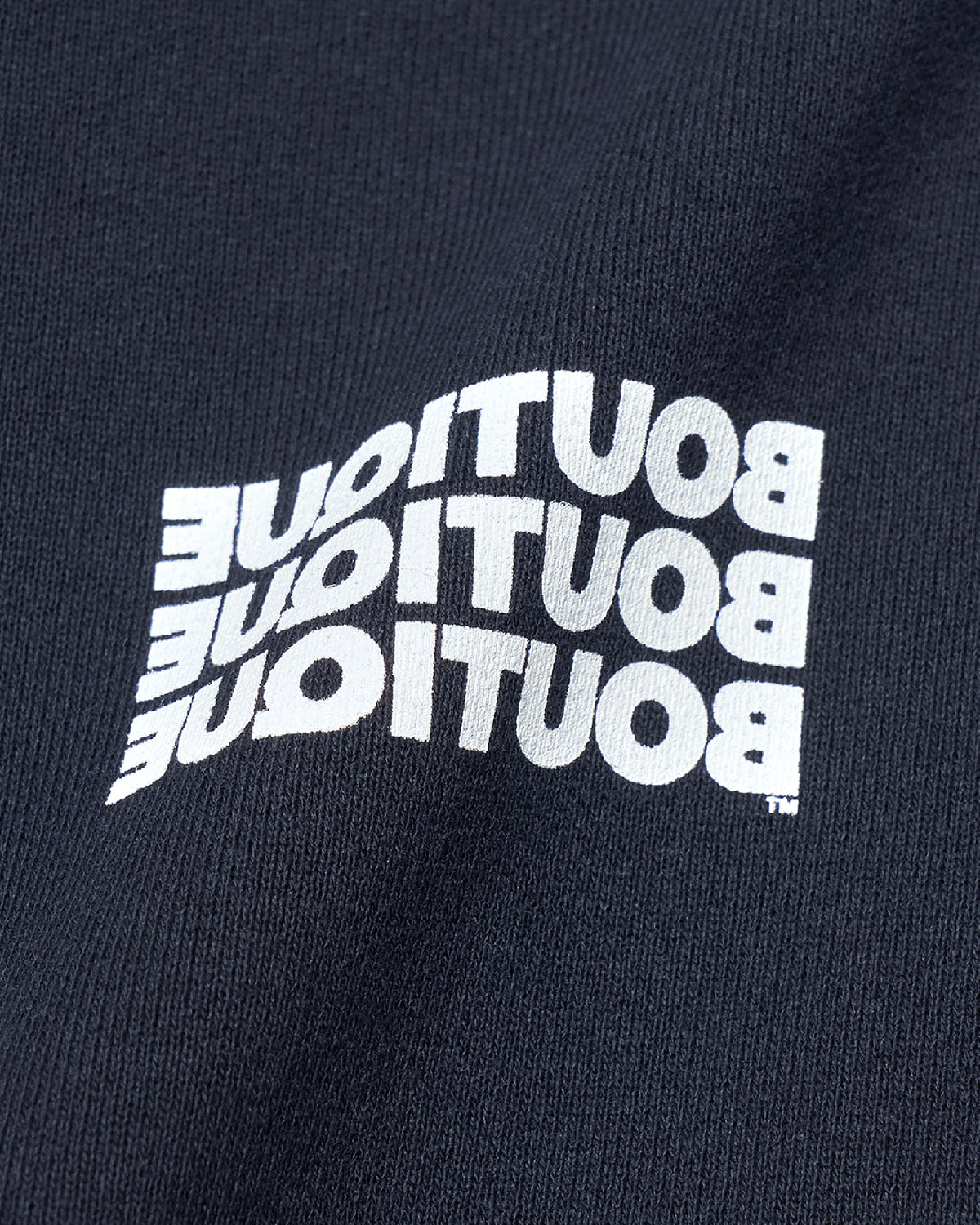 BOUTIQUE PULLOVER HOODIE NAVY（ブティックプルオーバーフーディーネイビー）｜ONLINE BOUTIQUE（オンラインブティック）